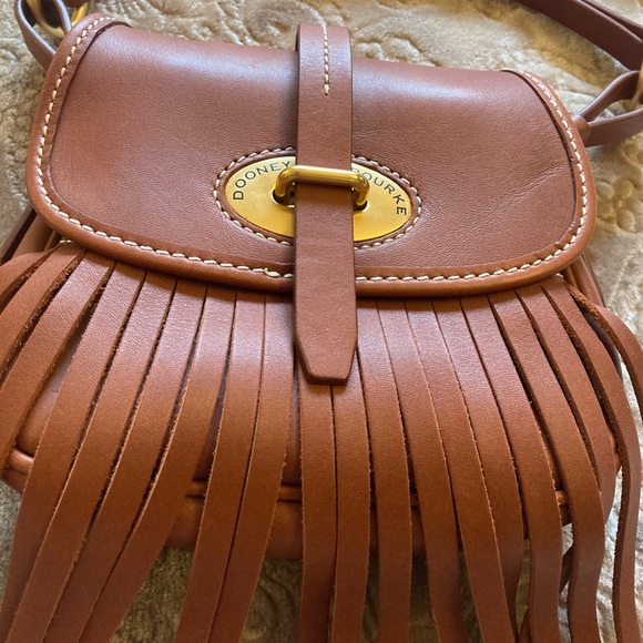 Sold Dooney and Bourke lulu Fiona - Picture 1 of 9